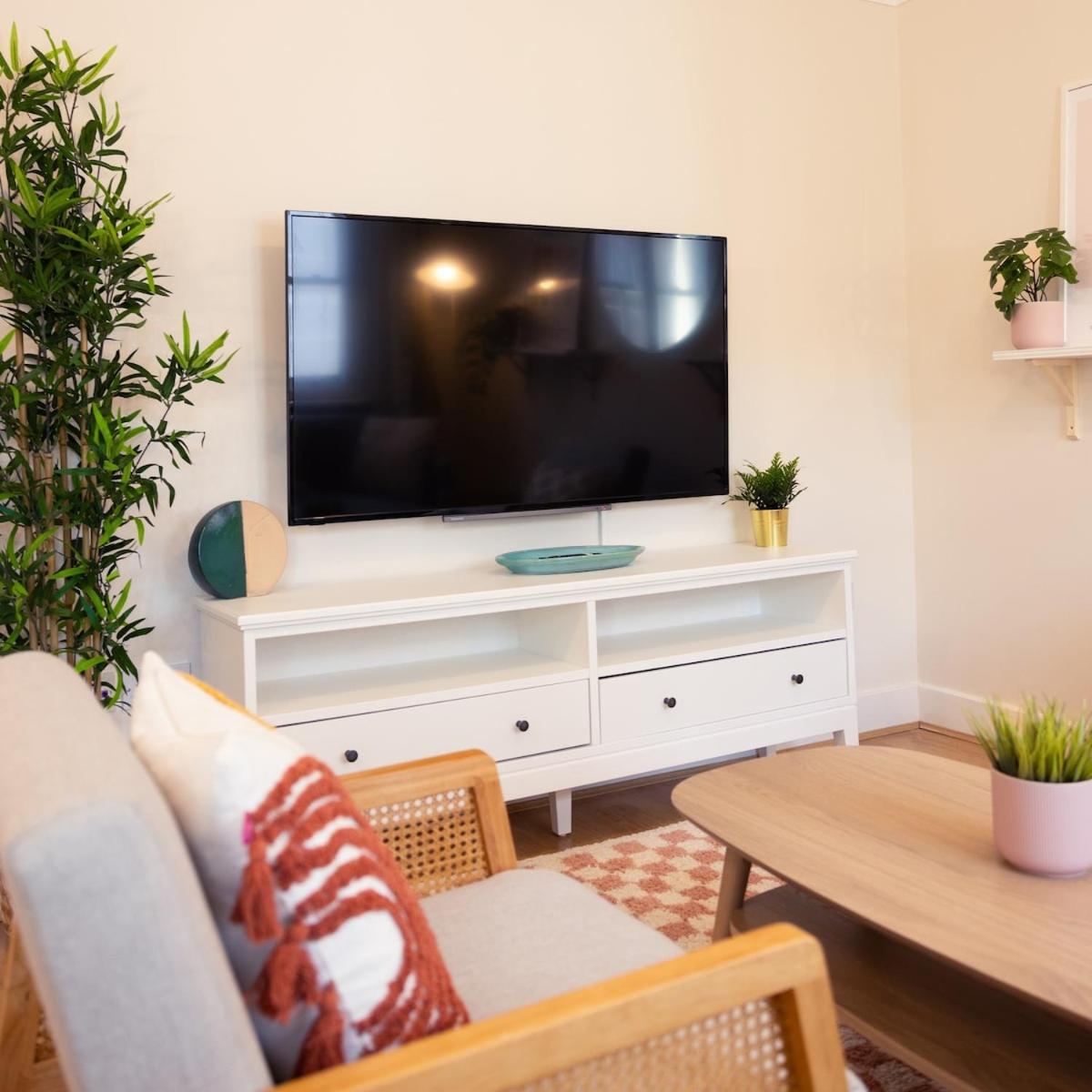 Centre Hideaway 100m From Trafalgar Square Appartamento Londra